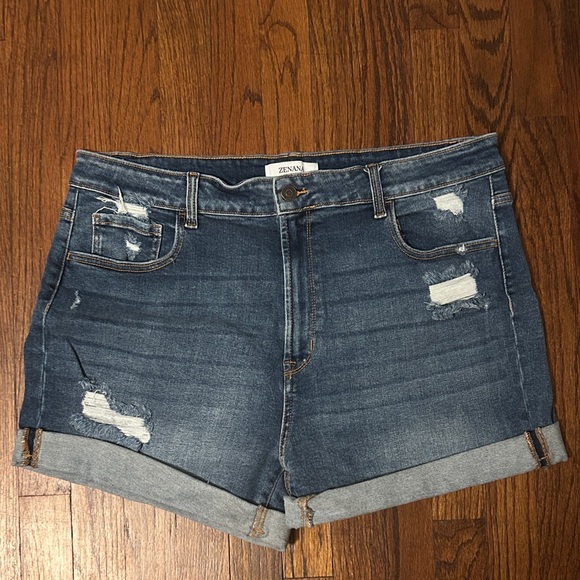 Zenana Women's Blue Denim Shorts - Picture 1 of 3
